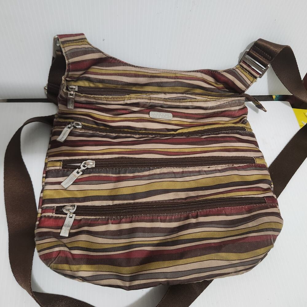 Baggallini Multicolor stripes Crossbody Bag Purse with multiple pockets Brown